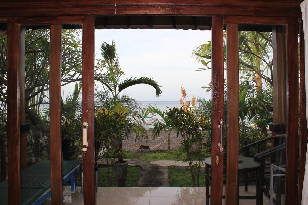 Coconut Beach Bungalows & Warung Amed Eksteriør bilde