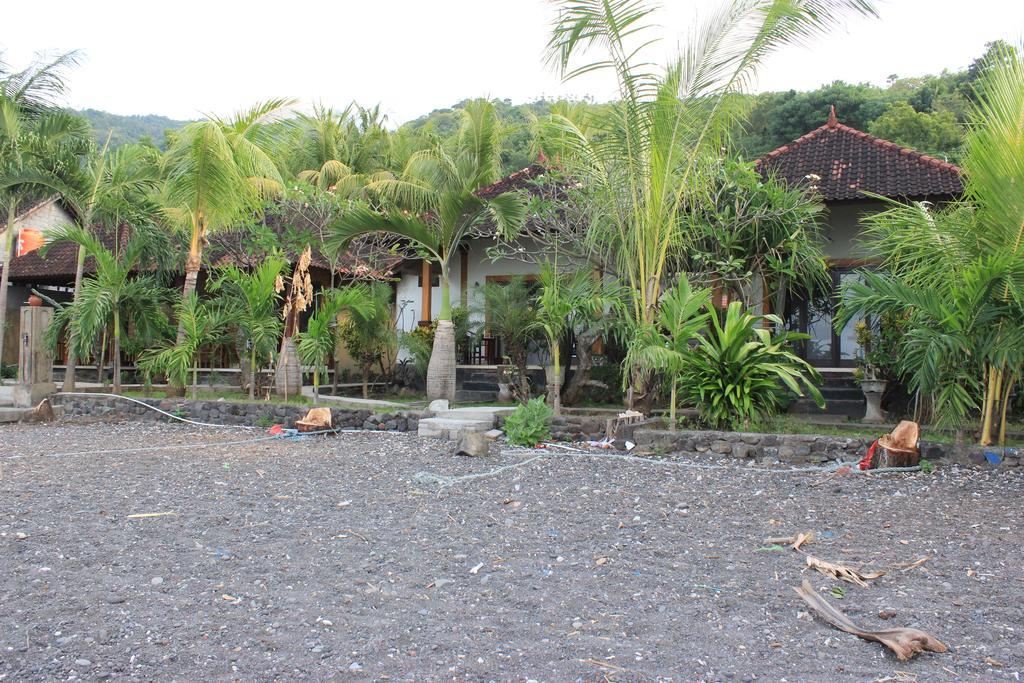 Coconut Beach Bungalows & Warung Amed Eksteriør bilde